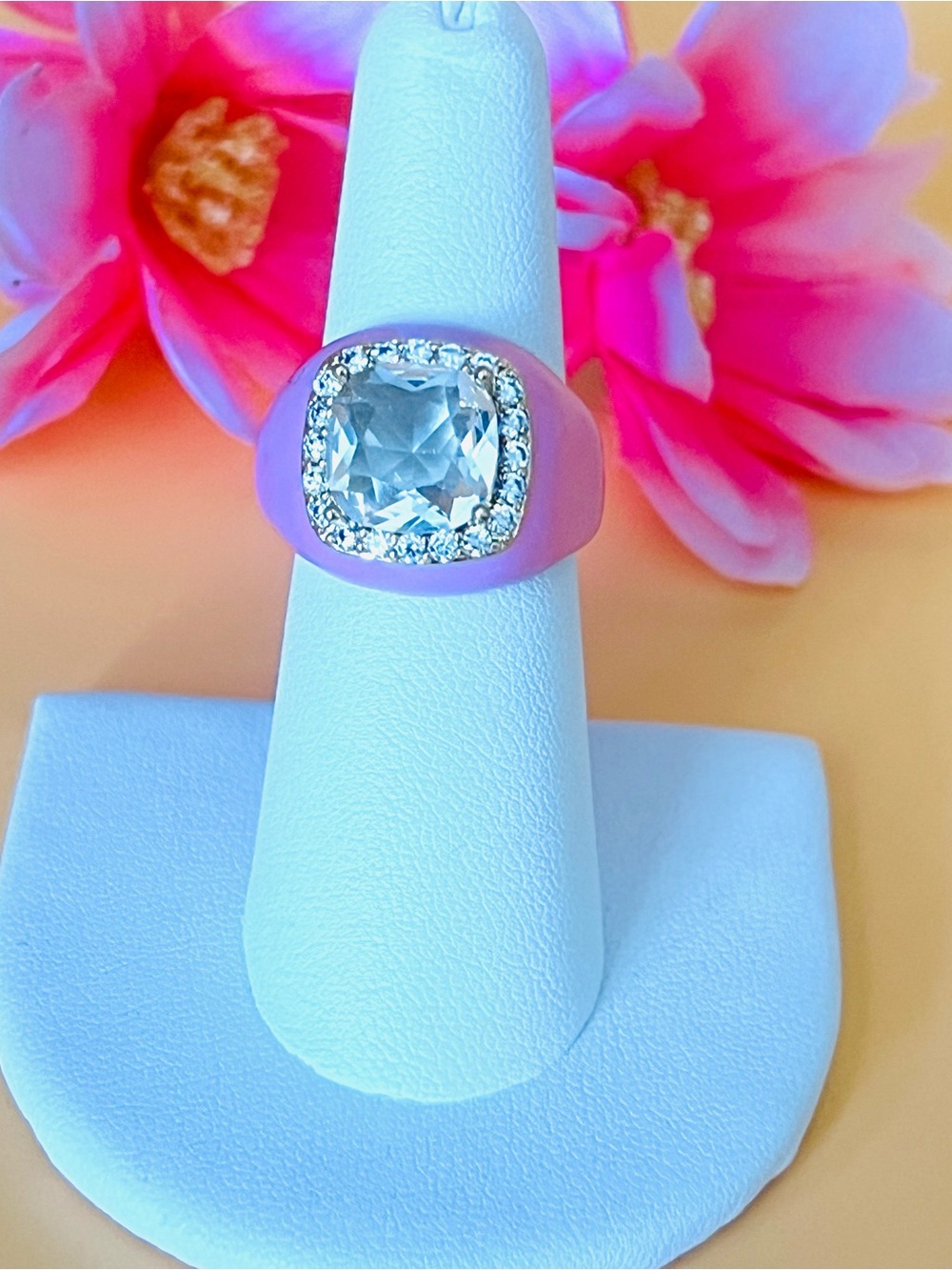 Elegant Pink and Gold Ring
